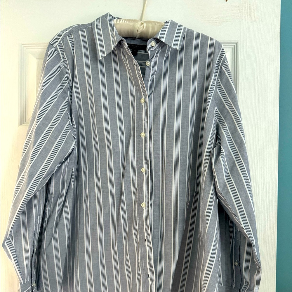 NWOT Banana Republic Factory button down shirt XL